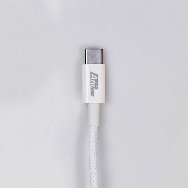 ANC012 : Fast charge 3A/60W (Nylon) - White